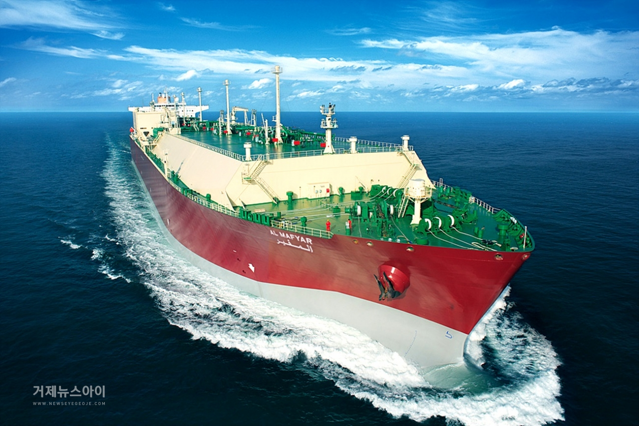 삼성중공업이 카타르로부터 수주해 건조한 세계 최대급 LNG선.