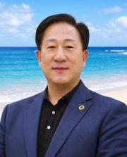 [기고] 거제 선거 행사장 맨 앞줄 대신 ‘민생 챌린지’ 현장으로 가라